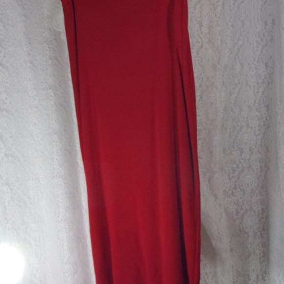 MHM Fashions 2 pcs. Red Sweater Skirt Set Size L NWT - Picture 5 of 5